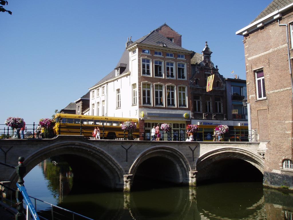 Vixx Suites Mechelen Dış mekan fotoğraf